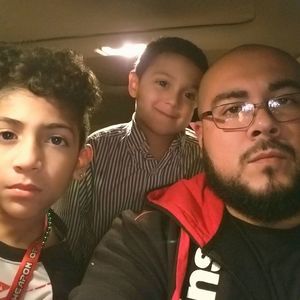 Meet your Posher, Max